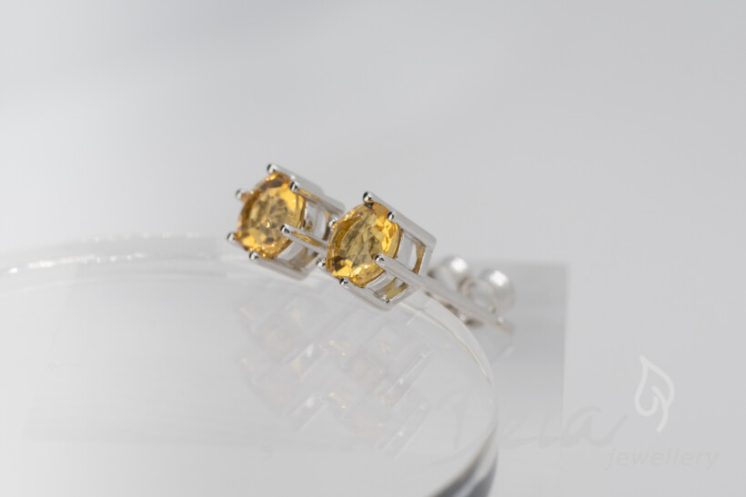 Strieborné náušnice s citrínom